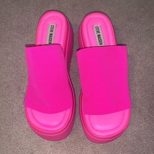 Steve Madden X UO Platform Slides Rare!